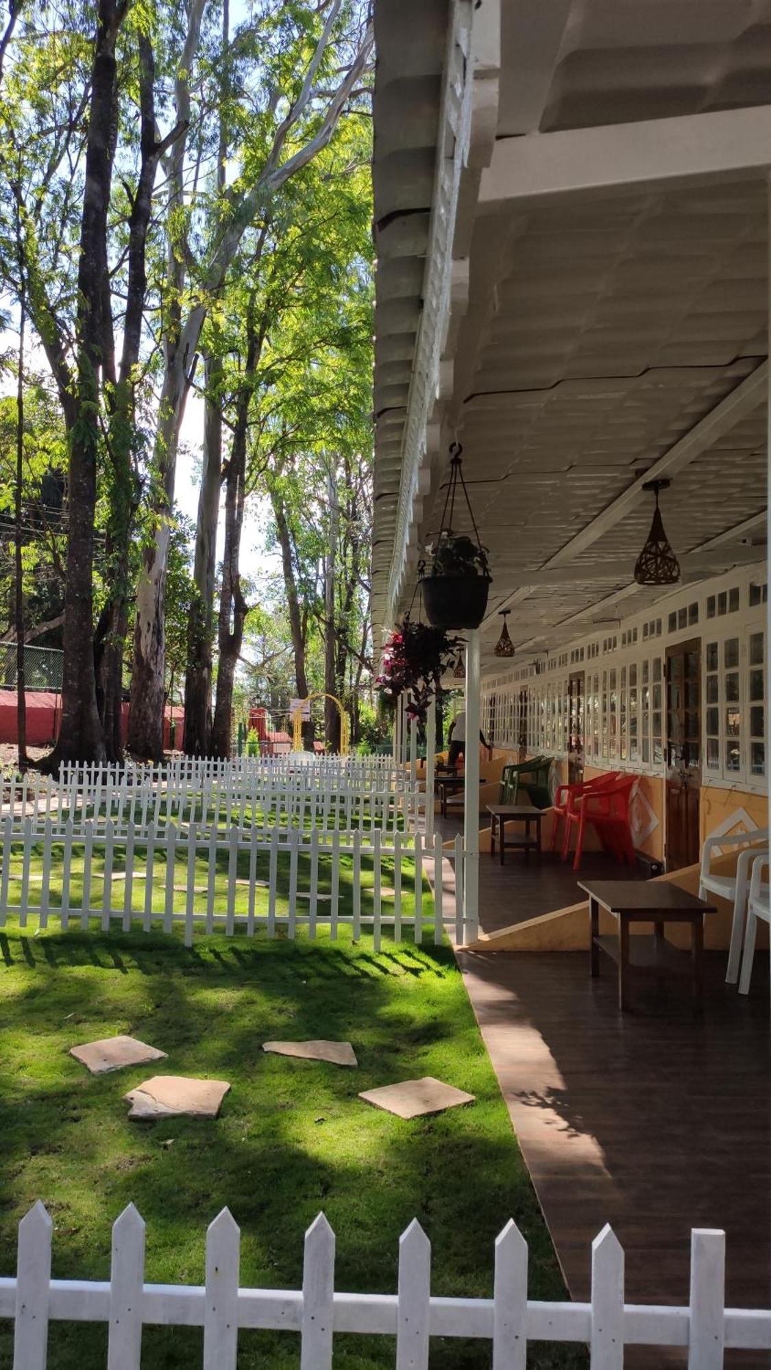 Citadel Resort Panchgani Exterior foto